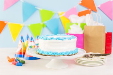 basit doğum günü pastası