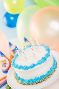 basit doğum günü pastası