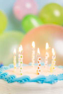 basit doğum günü pastası