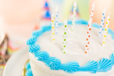 basit doğum günü pastası