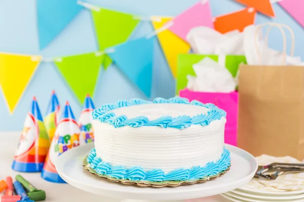 basit doğum günü pastası