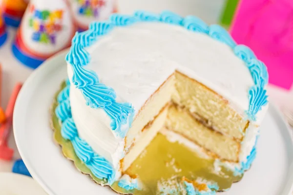 Απλή τούρτα γενεθλίων — Φωτογραφία Αρχείου