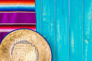 Fiesta masa süslemeleri