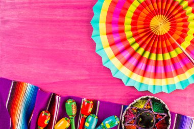 Fiesta masa süslemeleri