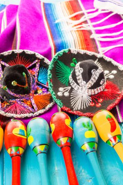 Fiesta masa süslemeleri