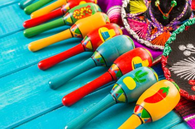 Fiesta masa süslemeleri