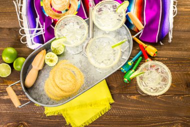 Klasik kireç margarita 