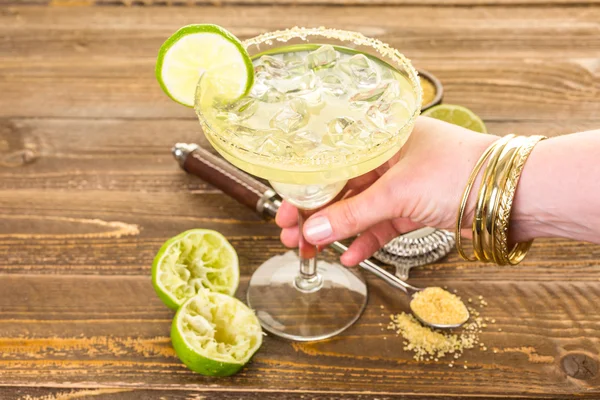 Klasik kireç margarita