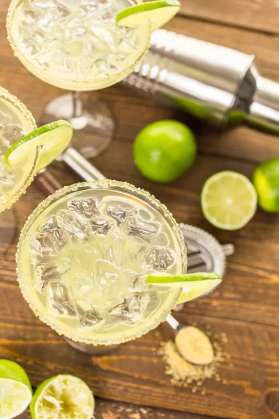 Klasik kireç margarita 