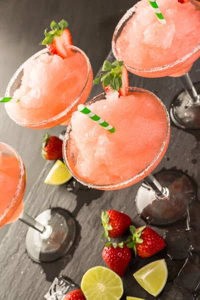 Tiefkühl-Erdbeer-Margaritas — Stockfoto