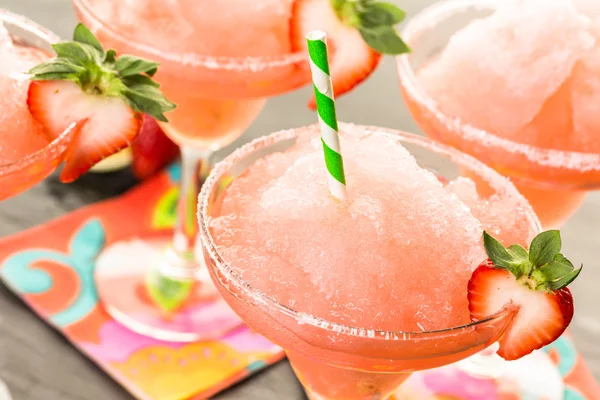 Margaritas aux fraises congelées — Photo