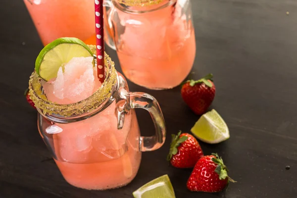 Frozen strawberry margarita — Stock Photo, Image