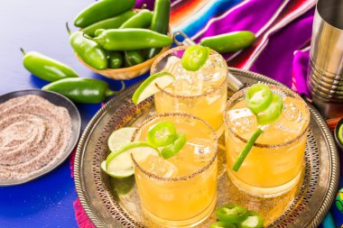 Baharatlı greyfurt margarita