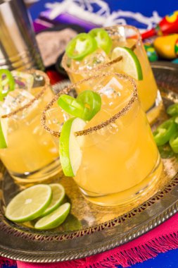 Baharatlı greyfurt margarita