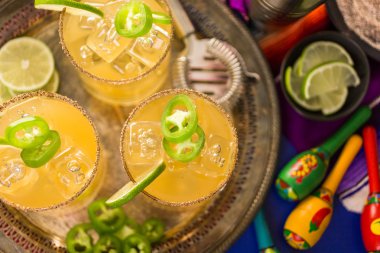 Baharatlı greyfurt margarita