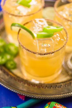 Baharatlı greyfurt margarita