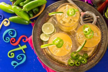 Baharatlı greyfurt margarita