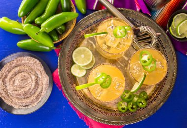 Baharatlı greyfurt margarita