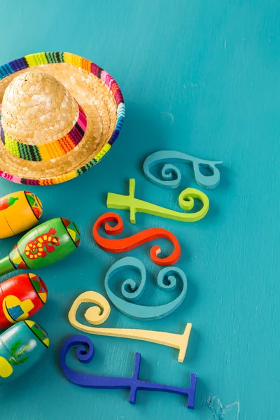 Fiesta traditionele kleurrijke tabel decoraties — Stockfoto