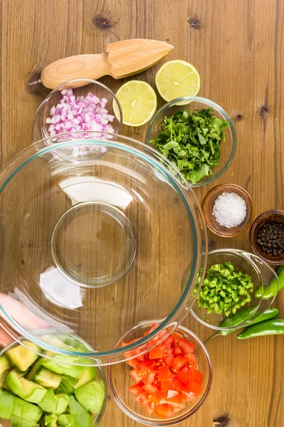 Preparazione del guacamole fatto in casa — Foto Stock