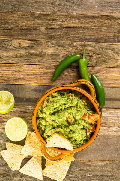 Färsk hemgjord guacamole — Stockfoto