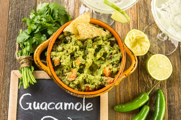 Guacamole maison fraîche — Photo