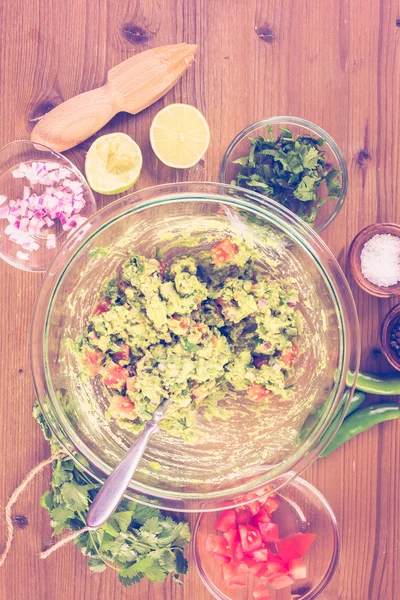 Preparação de guacamole caseiro — Fotografia de Stock