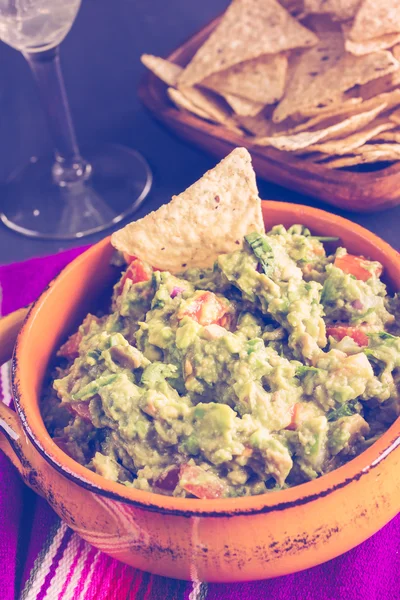 Färsk hemgjord guacamole — Stockfoto