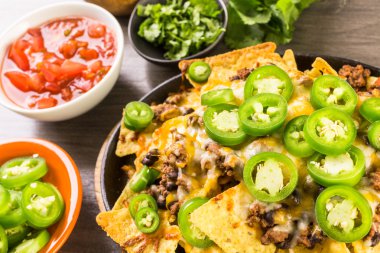 Kıyma ile klasik cips 