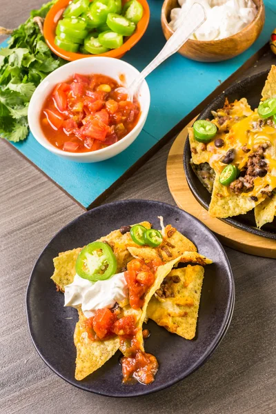 Nachos clásicos con carne molida — Foto de Stock