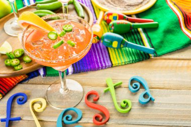 Baharatlı greyfurt margarita 