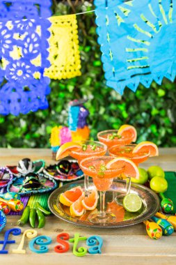 Baharatlı greyfurt margarita 