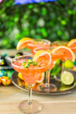 Baharatlı greyfurt margarita 