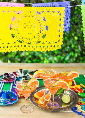 Baharatlı greyfurt margarita 