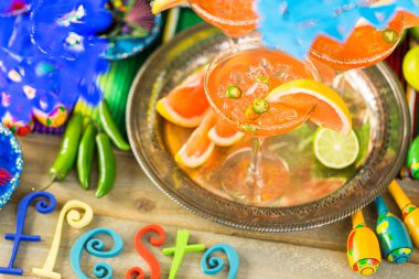 Baharatlı greyfurt margarita 