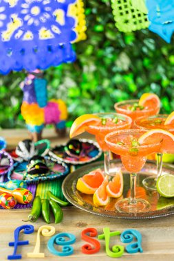 Baharatlı greyfurt margarita 