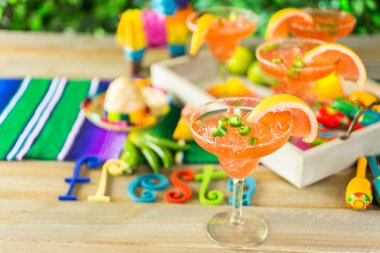 Baharatlı greyfurt margarita 