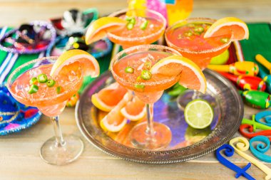 Baharatlı greyfurt margarita 