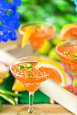 Baharatlı greyfurt margarita 