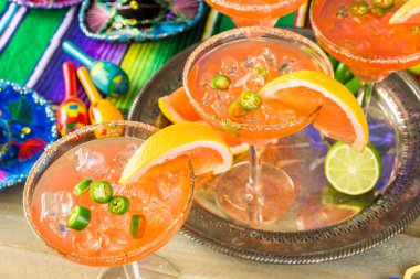 Baharatlı greyfurt margarita 