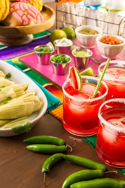 Çilek ve kireç margarita