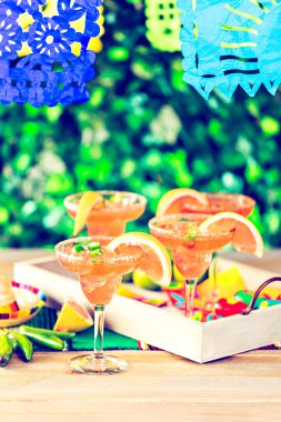 Baharatlı greyfurt margarita