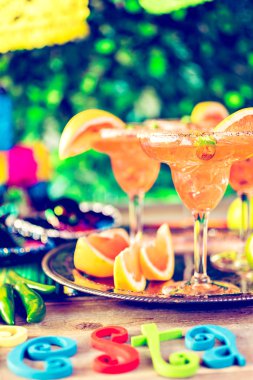 Baharatlı greyfurt margarita