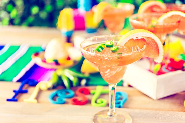 Pittige grapefruit margaritas — Stockfoto