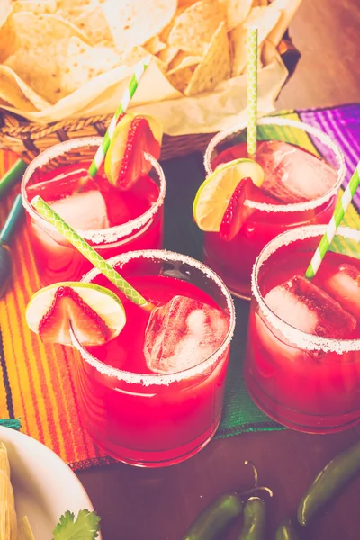 Çilek ve kireç margarita