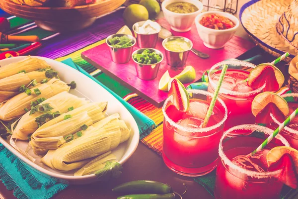 Strawberry and lime margaritas — Stock Photo, Image