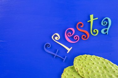 Fiesta geleneksel renkli masa süslemeleri