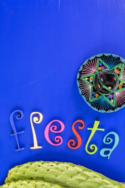 Fiesta geleneksel renkli masa süslemeleri