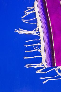 Fiesta geleneksel renkli masa süslemeleri