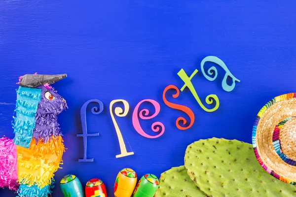 Decorações de mesa coloridas tradicionais Fiesta — Fotografia de Stock